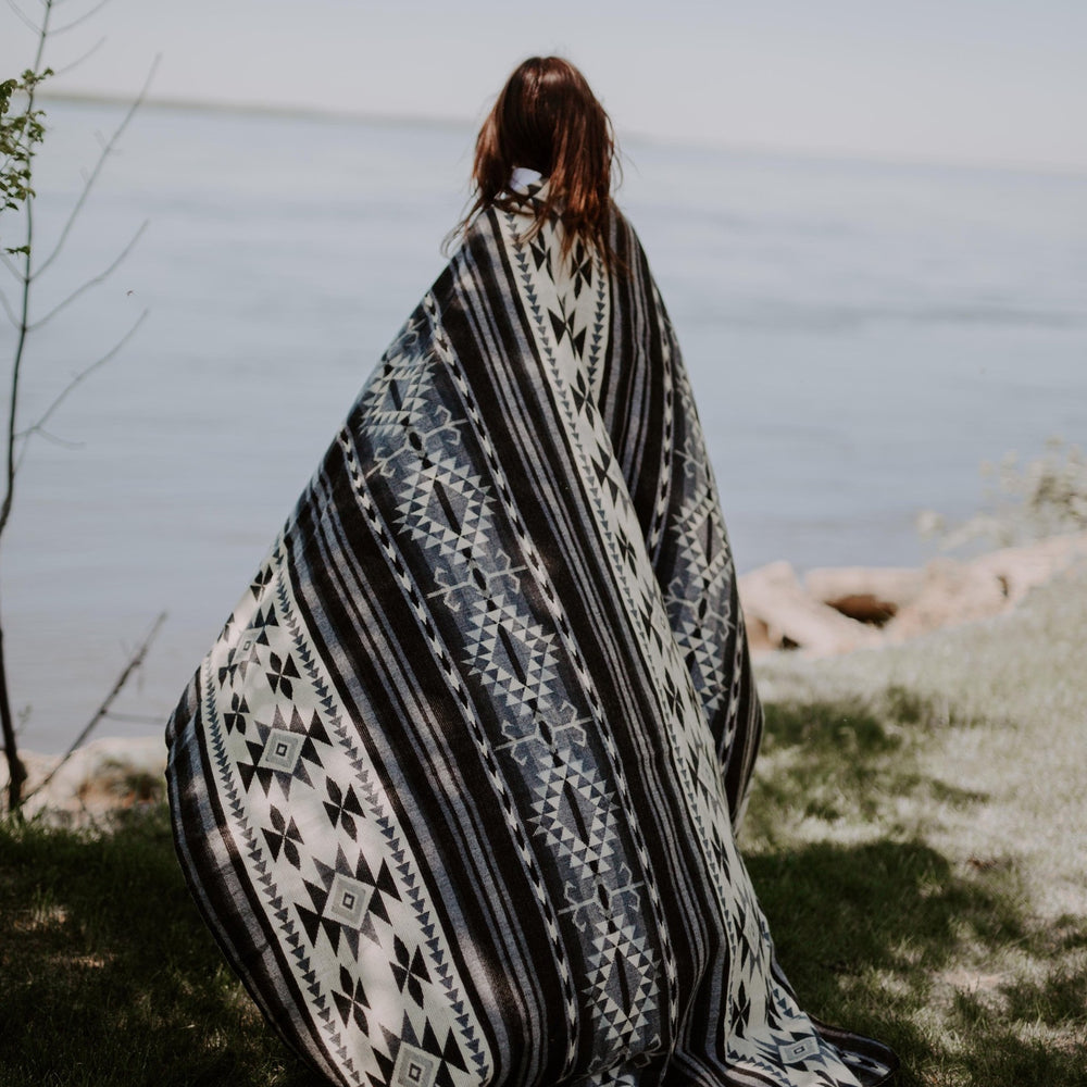 Alpaca Blanket Queen - Sevilla - Art Andina - Large Alpaca Blanket, Aztec Queen Blanket - Tribal Travel Blanket - Boho Throw Blanket - Woven wool blanket - Southwestern Throw - pendelton