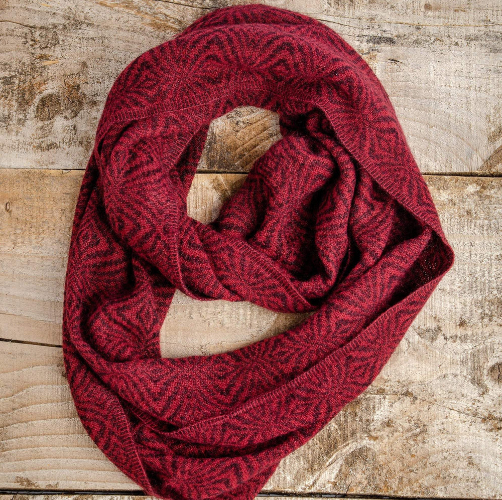 
                  
                    Alpaca Infinity Scarf - Burgundy - Art Andina - Burgundy Infinity scarf - Knitted Infinity Scarf - Tube scarf - Dark red scarf - Loop scarf - Warm knit scarf - Boho infinity scarf - Hygge
                  
                