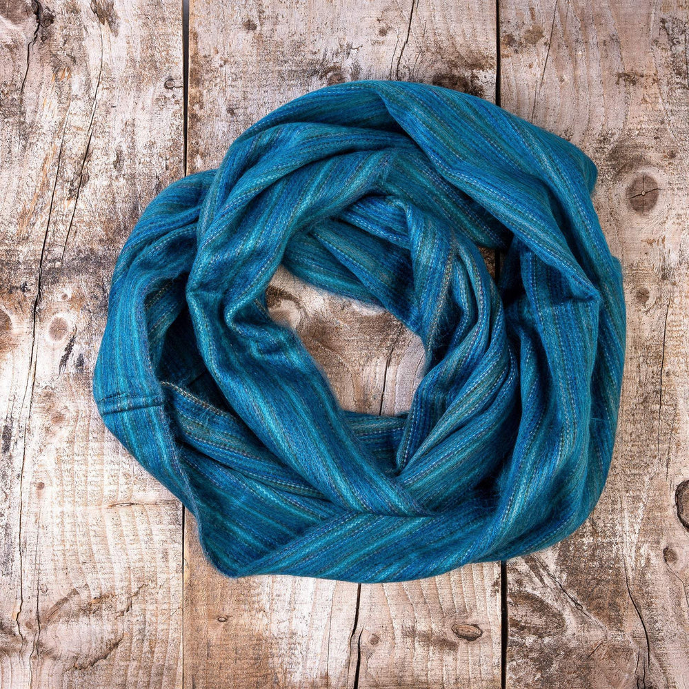 Alpaca Infinity scarf - Emerald - Art Andina - Alpaca Infinity scarf - wool tube scarf- cozy oversized scarf - Tube scarf - Hygge scarf - Loop scarf - Warm knit - Boho infinity scarf -